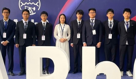 8/8 học sinh Việt Nam giành huy chương Vật lý Châu Á