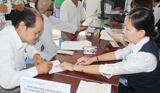 Tin vui cho cán bộ công chức có 20 năm công tác, nghỉ hưu trước tuổi có thể được nhận trợ cấp lên tới 60 tháng lương