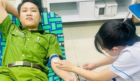 Vụ vợ đâm chồng giữa đêm: Công an xã hiến máu cứu bệnh nhân