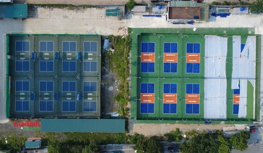 Hà Nội: 18 sân pickleball 'chễm chệ' trên khu đất dự án chậm tiến độ ở Cầu Giấy