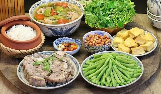 Ăn gì hôm nay? Xem ngay 50 mâm cơm gia đình Việt ai nhìn cũng phải thốt lên: 'Cơm nhà là nhất'