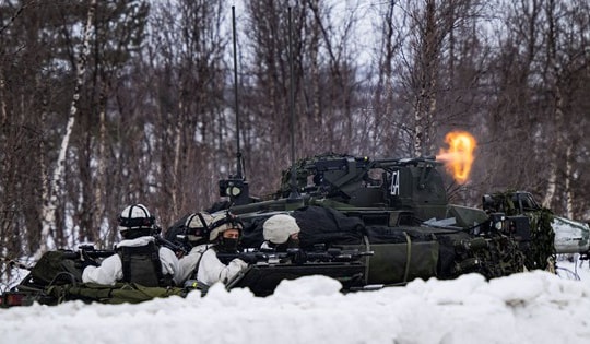 NATO tập trận quân sự lớn dọc biên giới Nga