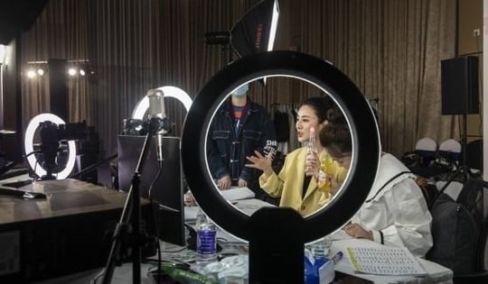 Sự thật đằng sau cơn bão livestream 700 tỷ USD ở Trung Quốc