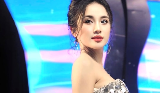 Thí sinh quê Quảng Bình sở hữu nhan sắc quá xinh đẹp,  được Hồ Ngọc Hà gọi 'bông hồng của Điểm hẹn tài năng'