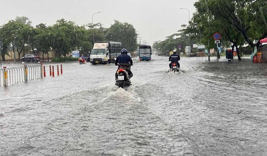 Miền Bắc bắt đầu đón mưa dông, cục bộ có nơi mưa to
