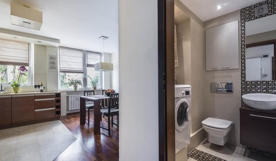 Cách hóa giải bếp đặt đối diện nhà vệ sinh