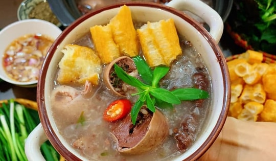 Món ăn từ lòng lợn từng bị chê là ‘tệ nhất Việt Nam’ lại lọt Top món ngon của thế giới