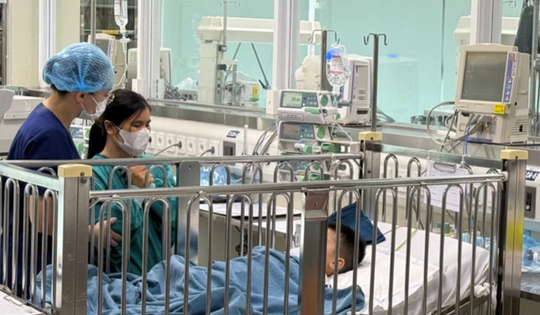 Thông tin mới nhất về sức khỏe bé trai 4 tuổi ở Nam Định bị xe công nông 'chèn' qua người