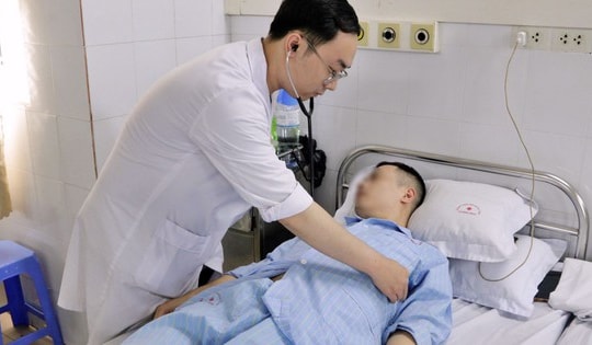 Cứu sống người đàn ông nhiều lần tim ngừng đập