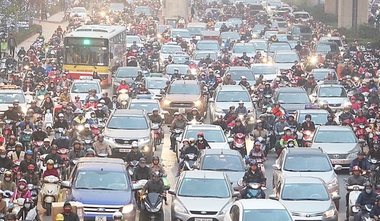 Ô tô phải đáp ứng tiêu chuẩn khí thải thế nào mới được lưu hành?