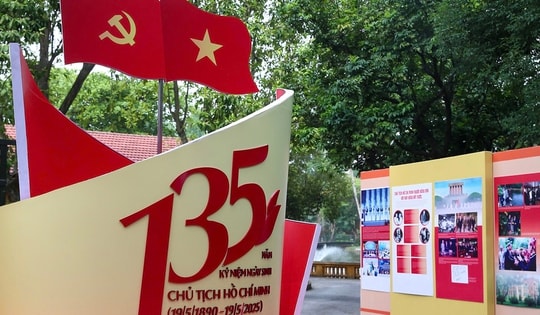 Khai mạc triển lãm Quốc gia về 'Chủ tịch Hồ Chí Minh - Tinh hoa dân tộc, tầm vóc thời đại'