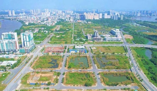 Những đối tượng nào sẽ phải chi nhiều tiền khi làm sổ đỏ từ 2026?