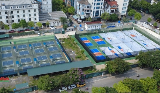 Vụ sân pickleball 'mọc' trên đất dự án KĐT mới Cầu Giấy: Ngừng cung cấp dịch vụ điện, nước đối với công trình vi phạm