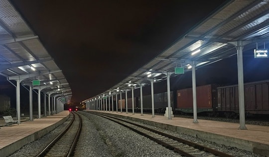 Công ty đường sắt xây dựng phương án tổ chức chạy 1 đôi tàu tuyến Đồng Hới - Đông Hà để phục vụ cán bộ, công chức đi làm