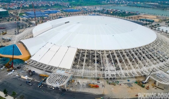 Cận cảnh công trình triển lãm mang hình ‘thần Kim Quy’