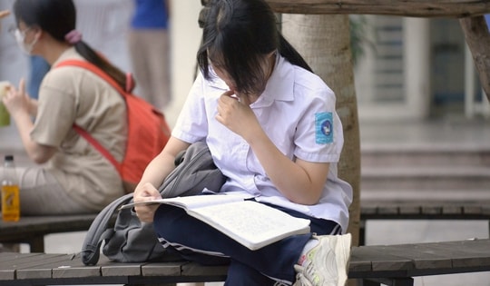 Ôn thi 'siêu tốc' lớp 10: Chuyên gia lên tiếng cảnh báo