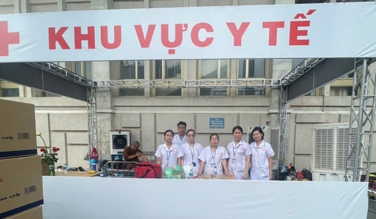 Y bác sĩ đã cấp cứu gần 100 trường hợp trong Đại lễ Vesak tại Hà Nội