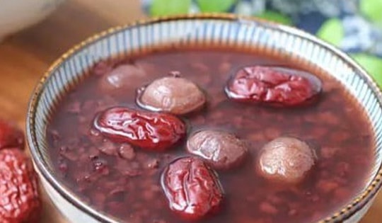 Cách nấu món cháo chữa tóc bạc sớm, tóc gãy rụng từ gạo nếp cẩm và táo đỏ