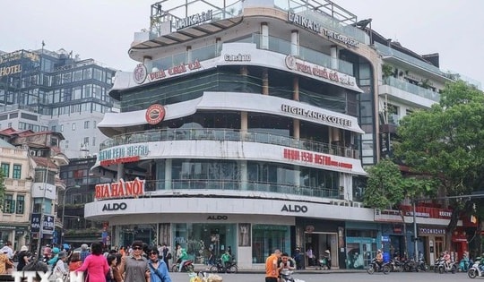 Hà Nội: Thông tin về việc phá dỡ tòa nhà 'Hàm cá mập'