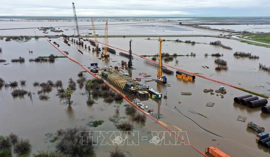 Mỹ: Bão kèm lốc xoáy, ít nhất 16 người thiệt mạng
