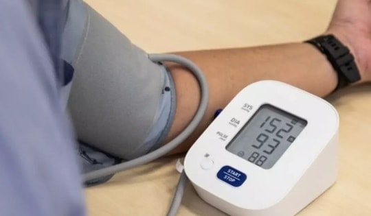 Chế độ ăn nào tốt nhất cho người tăng huyết áp?