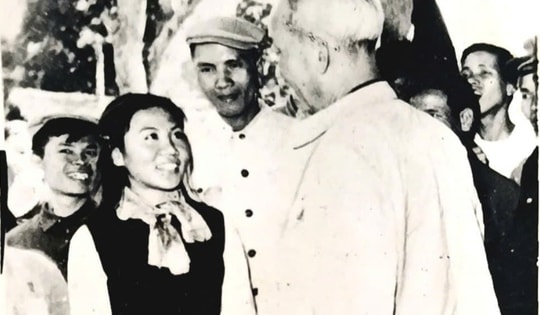 Nhớ Bác Hồ qua kỷ vật vô giá về Người