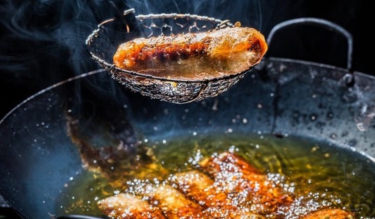 3 loại dầu quen thuộc là "thủ phạm" gây bệnh gan, thậm chí ung thư: Đừng tiết kiệm mà hại cả nhà!