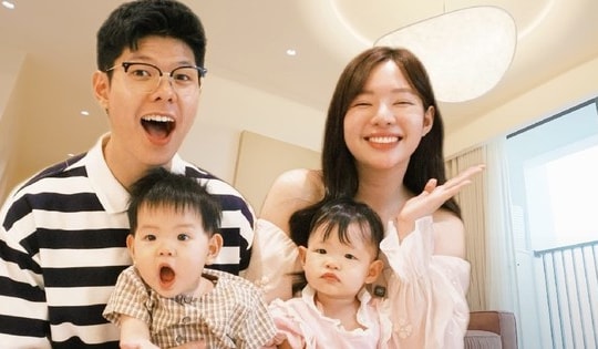 Nhà đẹp nhìn ra Hồ Tây của cặp vợ chồng MC hot cùng làm truyền hình