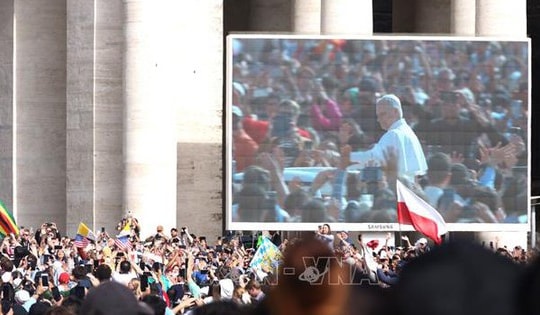 Trang trọng thánh lễ nhậm chức của Giáo hoàng Leo XIV