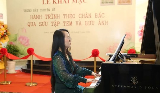 Món quà đặc biệt của nhạc sĩ Sa Huỳnh nhân ngày sinh nhật Bác