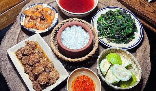 Hôm nay ăn gì không còn là câu hỏi khó, đã có 8 mâm cơm đầy đủ, dễ nấu, tiết kiệm, đầy yêu thương