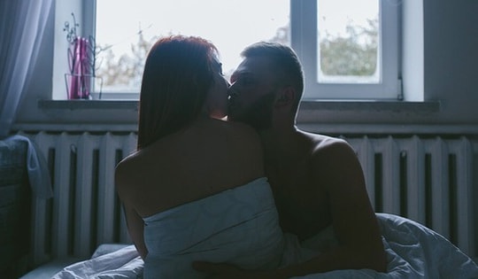 Top 10 câu nói khiêu khích vừa ngọt ngào, vừa nóng bỏng khiến đối phương tan chảy, chỉ muốn 'lao tới luôn'