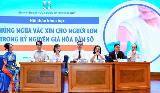 Đẩy mạnh kế hoạch tiêm vaccine cho người lớn, nhất là nhóm có bệnh nền
