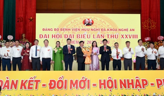 Vững chắc đưa Bệnh viện Hữu nghị Đa khoa Nghệ An trở thành bệnh viện hạng đặc biệt