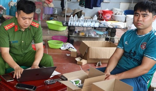 Khởi tố chủ cơ sở sản xuất mỹ phẩm giả đã bán hơn 100.000 đơn hàng trên Shopee, TikTok