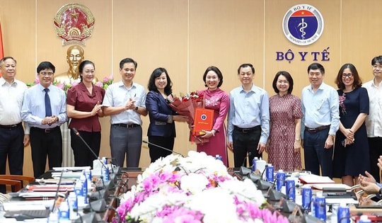 Bộ Y tế công bố quyết định điều động, bổ nhiệm và bổ nhiệm lại lãnh đạo các đơn vị