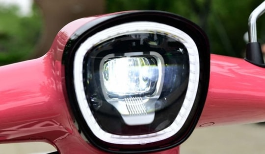 Xe ga 150cc giá 38,4 triệu đồng đẹp cổ điển có ABS 2 kênh xịn như SH, rẻ hơn Air Blade, chỉ ngang Vision