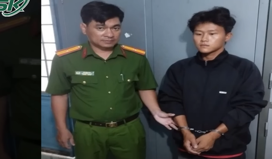 Đi đánh ghen cùng mẹ, thanh niên đâm 'bố hờ' gục tại chỗ