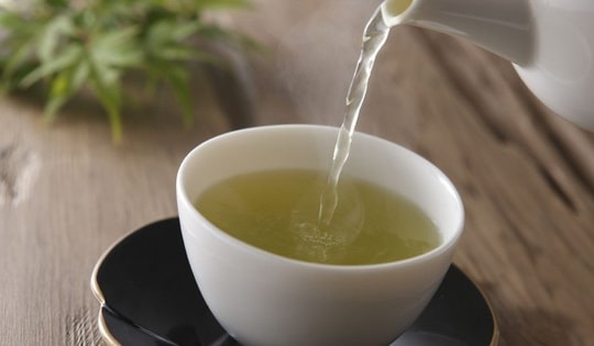 4 lợi ích vượt trội của trà xanh so với cà phê