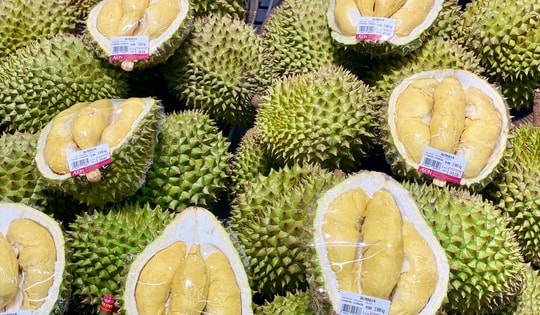 Loạn giá sầu riêng, nơi bán vài chục nghìn nơi hàng trăm nghìn đồng/kg