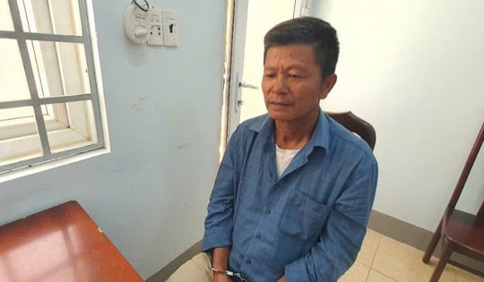 U70 ném ly thủy tinh vào mặt bạn nhậu ở Đắk Lắk rồi bỏ trốn sang Camphuchia