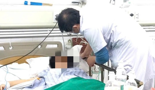 Người phụ nữ ở Hà Nội đi cấp cứu trong đêm sau khi làm điều này để giảm đau đầu