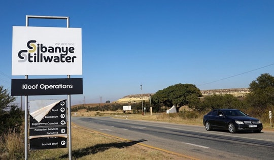 Nam Phi nỗ lực cứu gần 300 công nhân mắc kẹt trong mỏ vàng