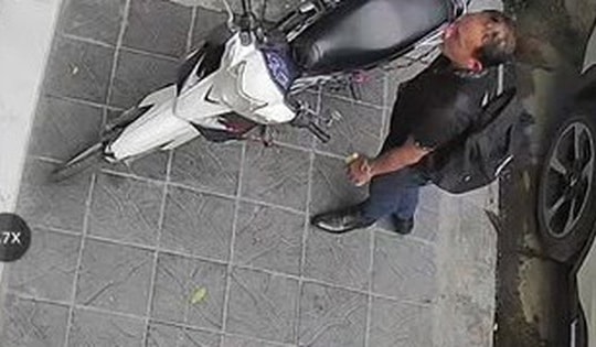Chỉ 3 giây phá khóa xe máy 'siêu trộm' vẫn không thoát