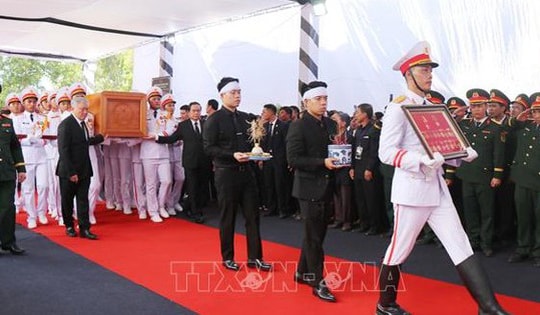 Lễ an táng nguyên Chủ tịch nước Trần Đức Lương tại Quảng Ngãi