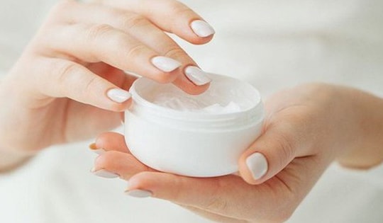 4 lý do nên sử dụng kem dưỡng ẩm hàng ngày