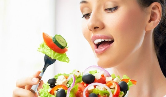 5 loại rau và trái cây nên ăn mỗi ngày để có làn da đẹp, sáng mịn