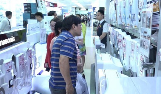 Cách chọn máy lọc không khí cho gia đình có trẻ nhỏ và người già