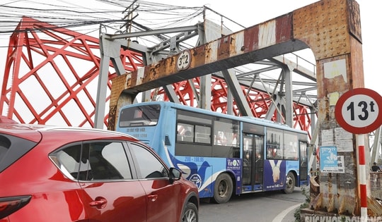 Hiện trạng cầu Đuống hơn 100 năm tuổi sắp bị tháo dỡ