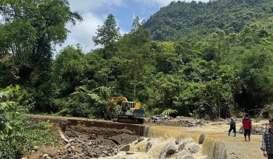 Trung Bộ vẫn còn mưa lớn, miền Bắc tăng nhiệt